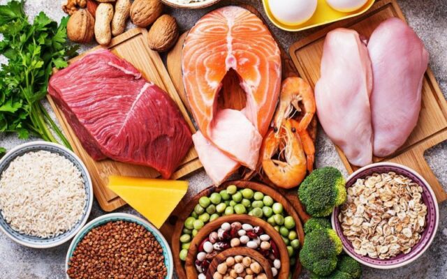 Những thực phẩm nên ăn vào mùa hè để giảm mụn